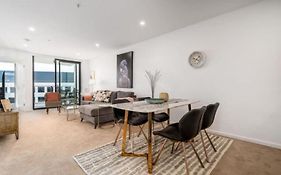 Lovely 2Br Apartment W Free Parking On Premises - Hosted By Canstay